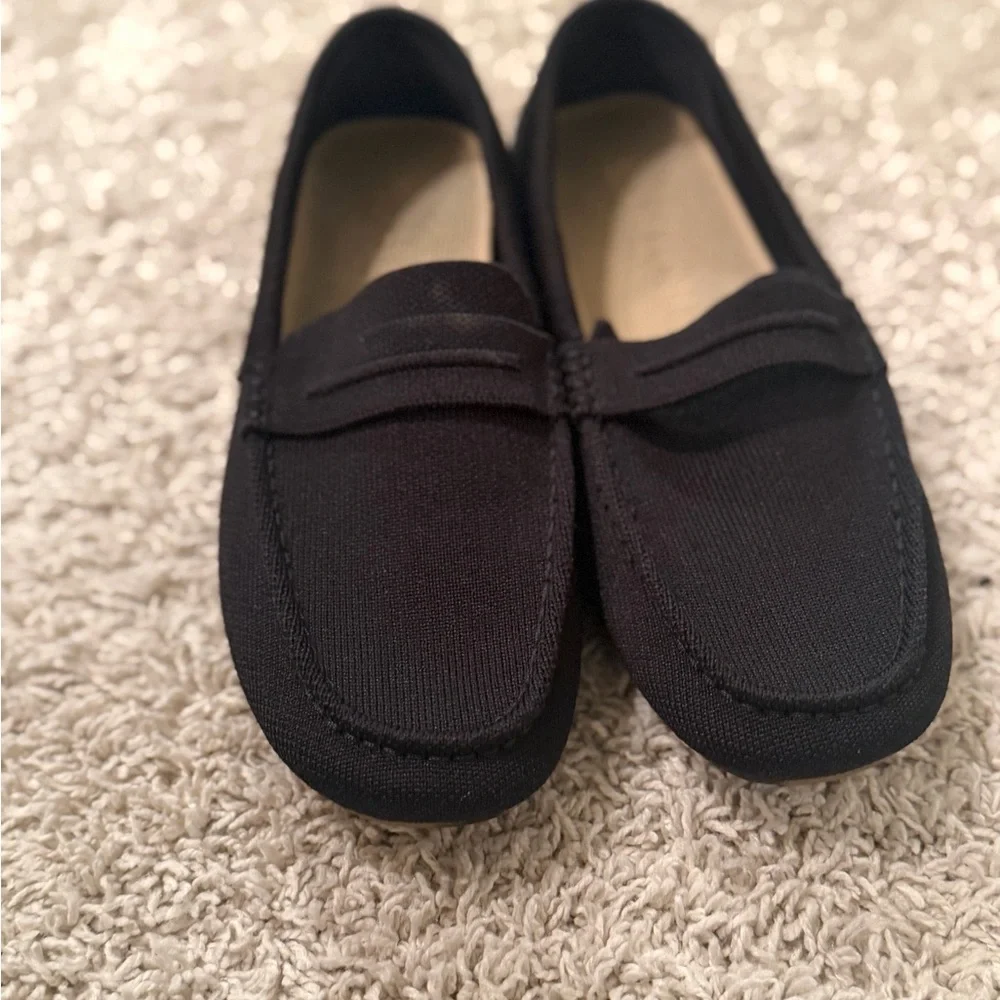 Rothys Classic Black Loafers for women - Picture 3 of 3